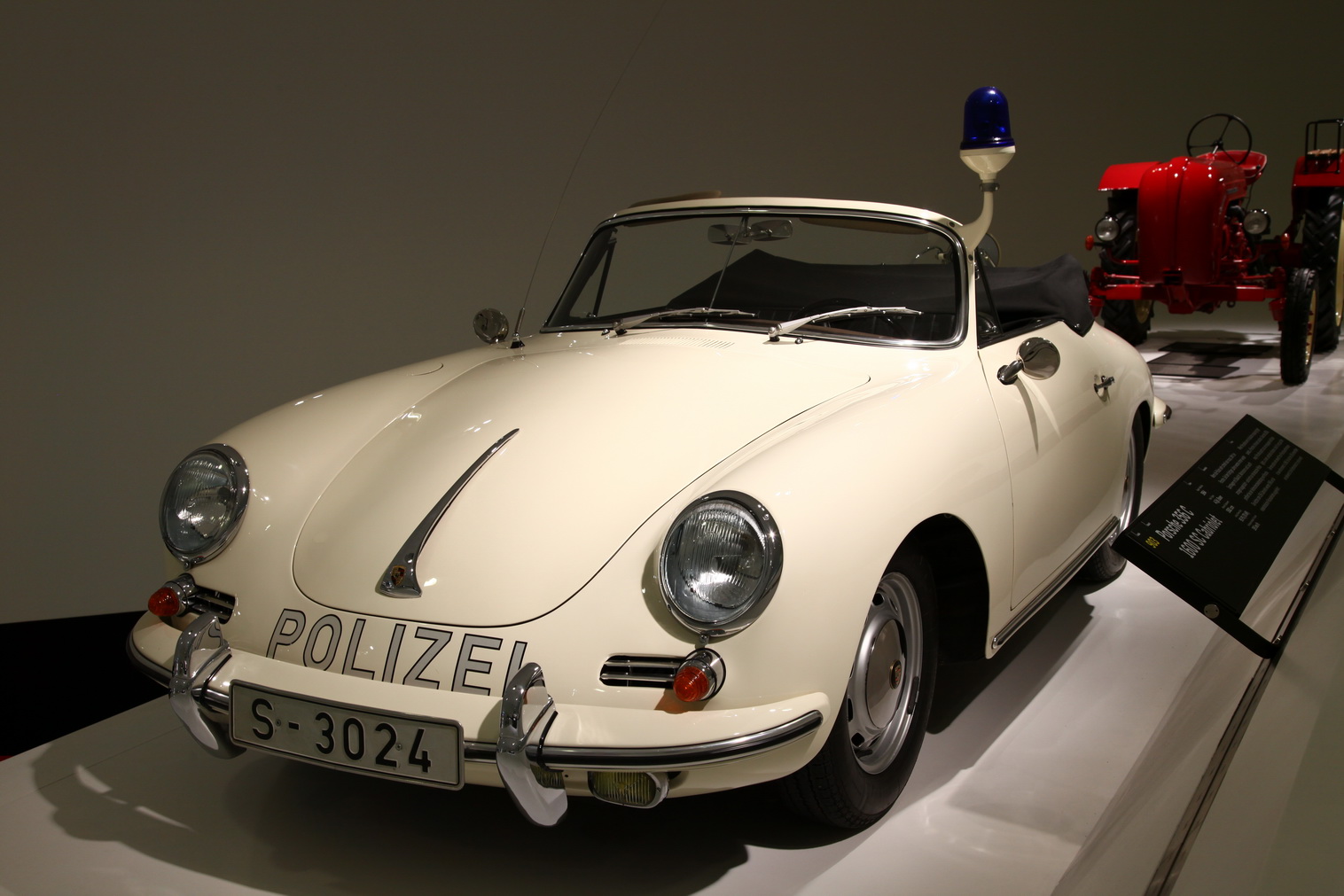 Porsche-Museum-034.jpg